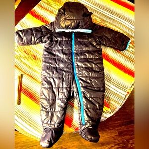 NWOT GAP Navy Quilted Kids Footie with Aqua Accents. Size 3-6 Months.